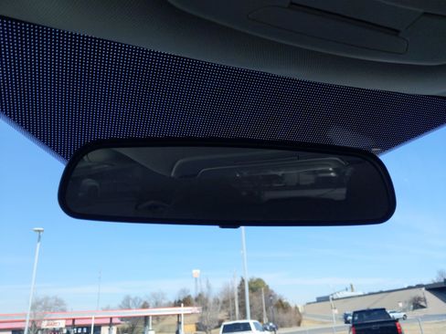 Used 2018 Ford Escape SE image 31