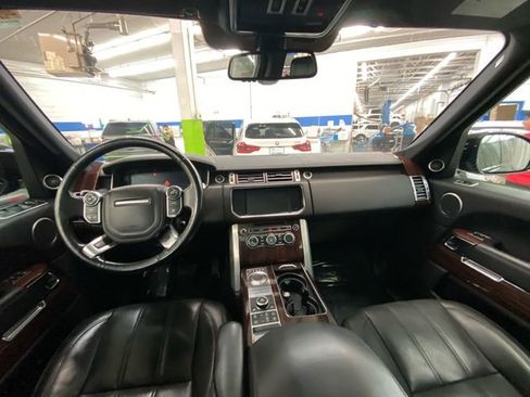 Used 2016 Land Rover Range Rover HSE image 28