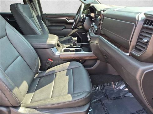 Used 2024 GMC Sierra 1500 SLT w/ SLT Premium Package AWD/4WD image 21