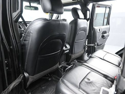 Used 2018 Jeep Wrangler Unlimited Sport S AWD/4WD image 14