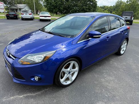 Used 2013 Ford Focus Titanium w/ Titanium Handling Pkg FWD image 3