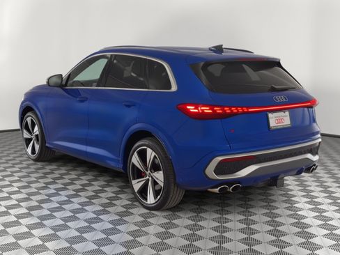New 2026 Audi SQ5 Premium Plus image 3