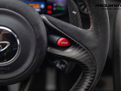 Used 2015 McLaren P1 RWD image 40