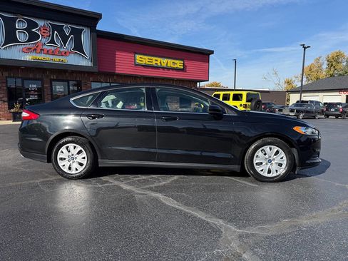 Used 2014 Ford Fusion S image 8