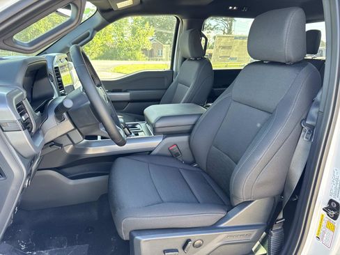 New 2026 Ford F150 XLT w/ Equipment Group 302A MID AWD/4WD image 8