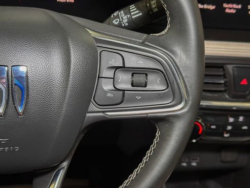 Used 2024 Buick Encore GX Preferred AWD/4WD image 32