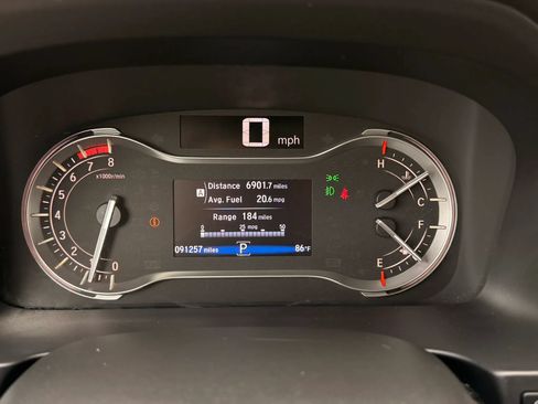 Used 2016 Honda Pilot Touring image 27