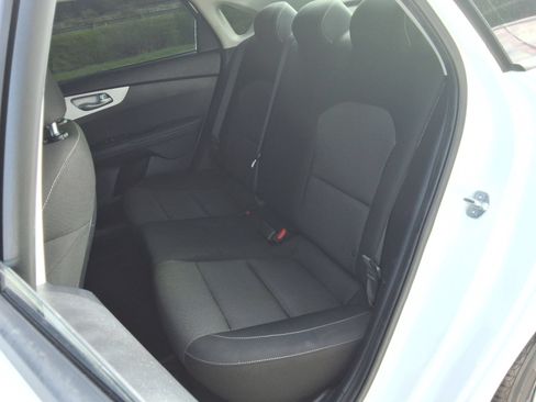 Used 2024 Kia Forte LX FWD image 29