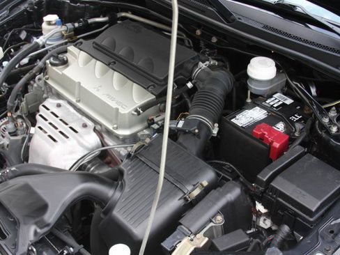 Used 2007 Mitsubishi Eclipse SE FWD image 25
