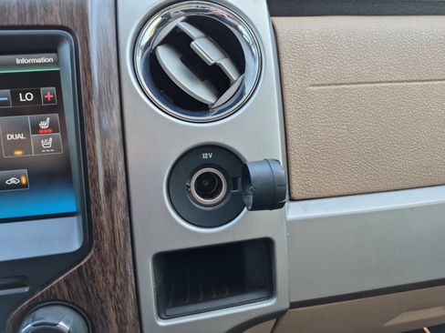 Used 2013 Ford F150 Lariat w/ Mid Equipment Group RWD image 20