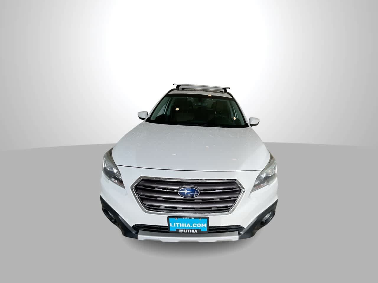 Used 2017 Subaru Outback 3.6R Touring AWD/4WD image 3