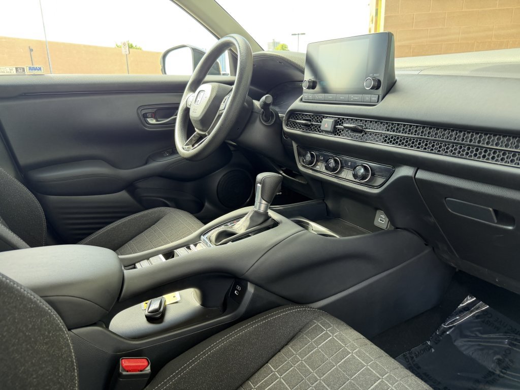 Used 2024 Honda HR-V LX image 36