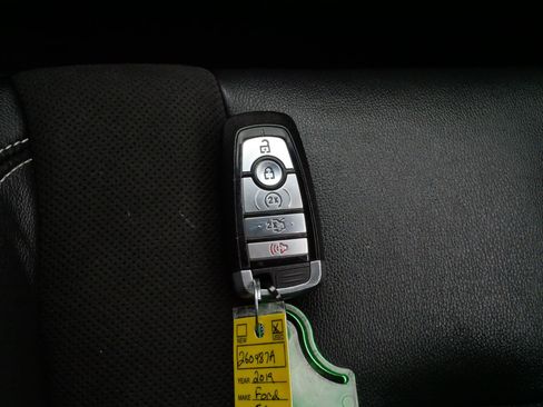 Used 2019 Ford Edge ST w/ Convenience Package AWD/4WD image 30