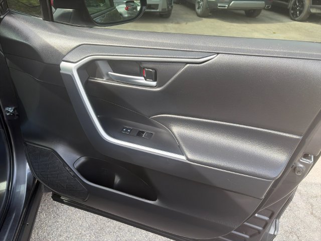 Used 2023 Toyota RAV4 XLE Premium AWD/4WD image 21