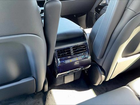 New 2025 Land Rover Range Rover Sport Dynamic SE image 16