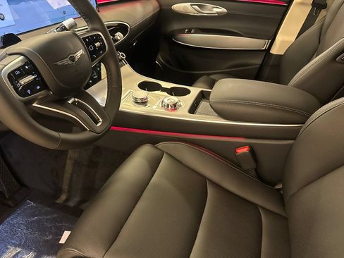 New 2026 Genesis GV70 2.5T Select AWD/4WD image 10
