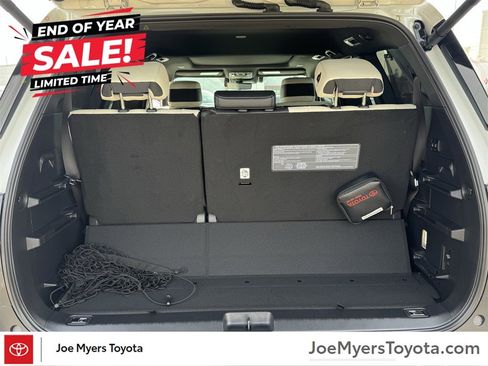 Used 2024 Toyota Sequoia Capstone image 24