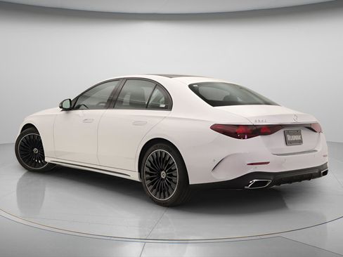 New 2026 Mercedes-Benz E 350 Sedan image 2