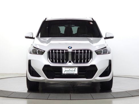 Used 2023 BMW X1 xDrive28i w/ Premium Package AWD/4WD image 2