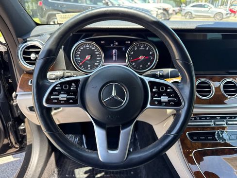 Used 2019 Mercedes-Benz E 450 4MATIC Wagon w/ Premium Package image 32