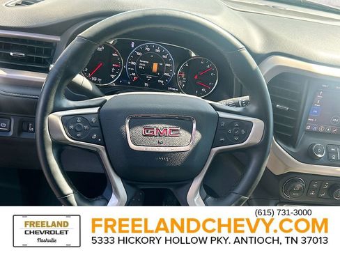 Used 2023 GMC Acadia Denali image 9