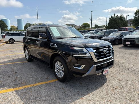 Used 2023 Nissan Armada SV w/ Cargo Package RWD image 3
