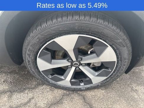 Used 2023 Volvo XC40 B5 Plus w/ Driver Assist Package image 9