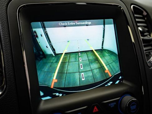 Used 2018 Dodge Durango GT w/ Premium Group image 30