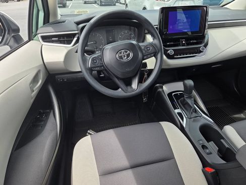 Certified 2025 Toyota Corolla LE FWD image 7