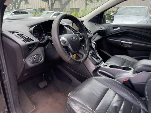 Used 2014 Ford Escape SE w/ Equipment Group 201A FWD image 21