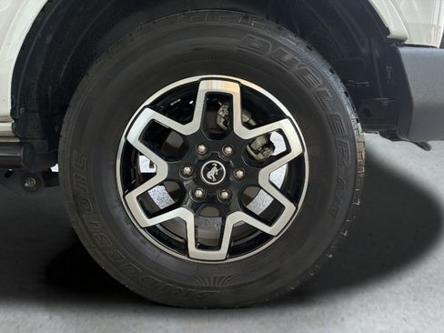 Used 2023 Ford Bronco Outer Banks AWD/4WD image 24
