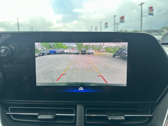 Used 2024 Chevrolet Trax ACTIV w/ Sunroof Package FWD image 25