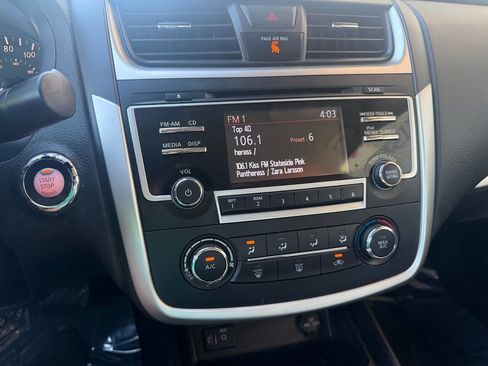 Used 2017 Nissan Altima 2.5 SR FWD image 28
