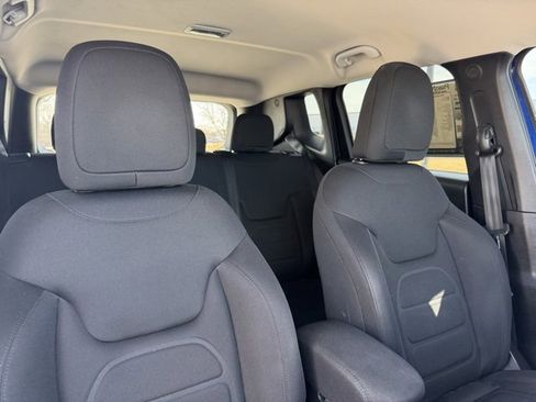 Used 2019 Jeep Renegade Latitude image 11