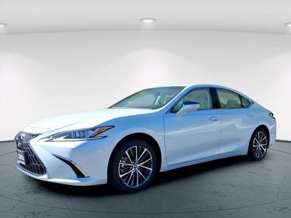 New 2025 Lexus ES 300h w/ Premium Package