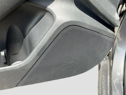 Used 2022 Subaru Crosstrek 2.0i Premium image 19