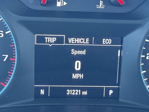 Used 2020 Chevrolet Malibu LT image 28