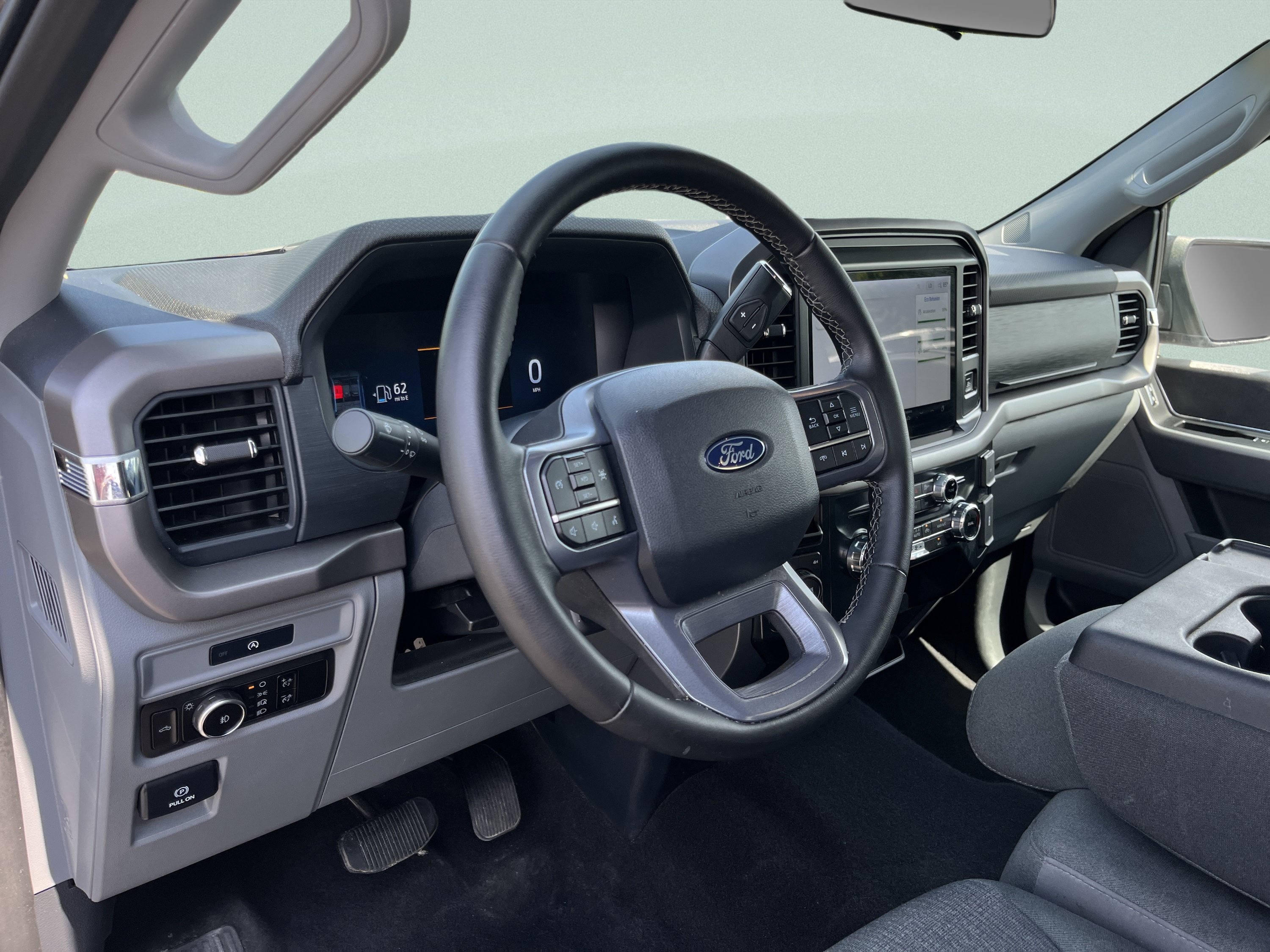 Used 2025 Ford F150 XLT w/ Equipment Group 301A Standard AWD/4WD image 13