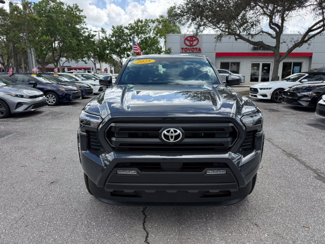 Used 2025 Toyota Tacoma SR5 AWD/4WD image 2