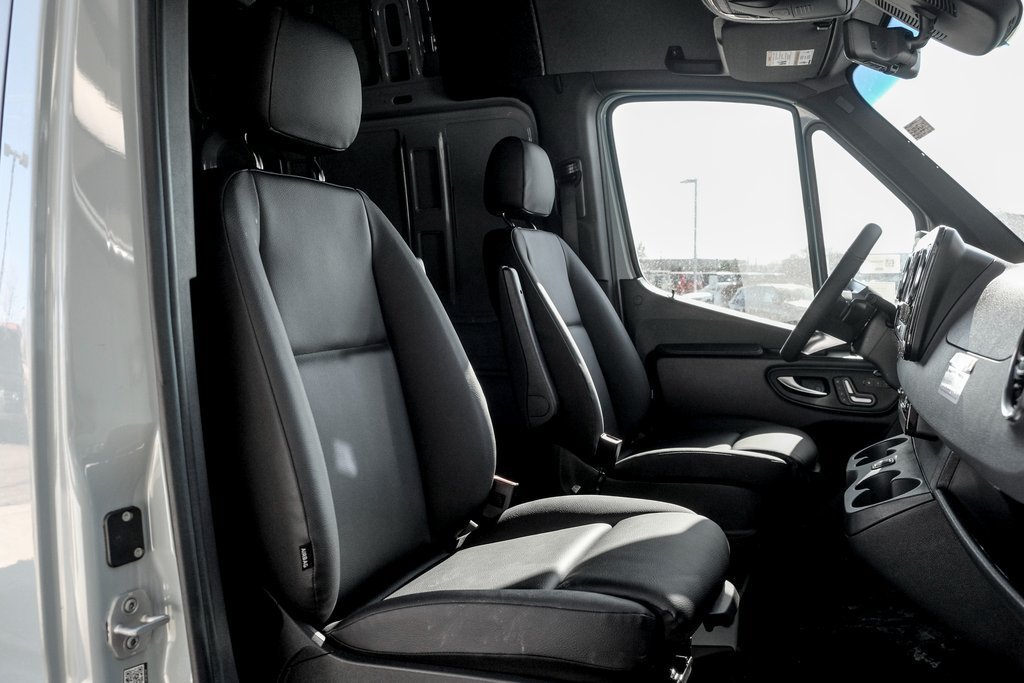 Used 2026 Mercedes-Benz Sprinter 2500 image 25