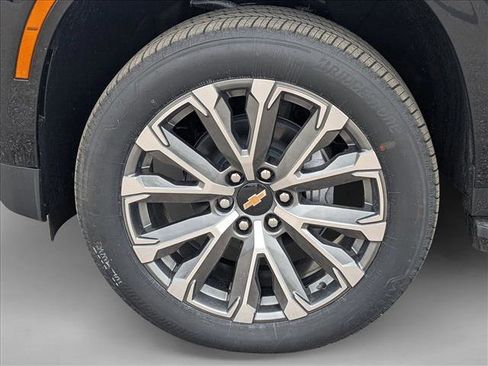 New 2026 Chevrolet Suburban High Country w/ Sun And Tow Package image 9