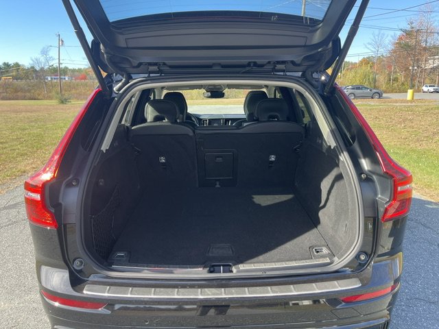 Used 2024 Volvo XC60 B5 Ultimate w/ Climate Package AWD/4WD image 12