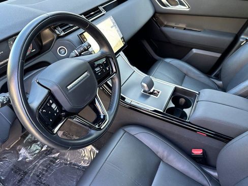 Used 2025 Land Rover Range Rover Velar Dynamic SE image 9