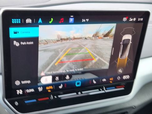 New 2026 Volkswagen ID.4 Pro image 17