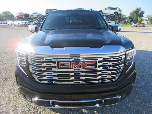 New 2026 GMC Sierra 1500 Denali w/ Denali Reserve Package AWD/4WD image 13