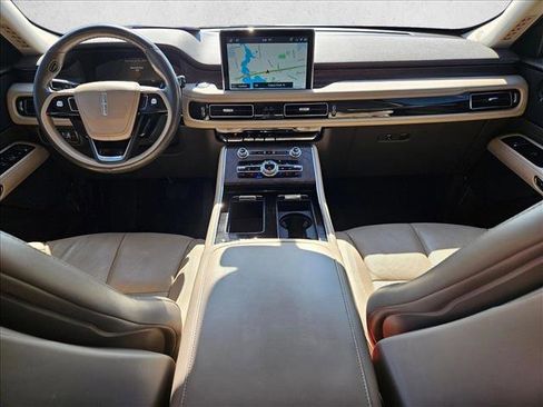 Used 2022 Lincoln Aviator Reserve w/ Elements Package Plus image 18