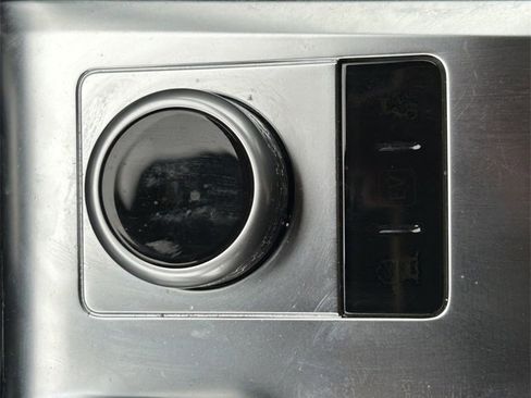 Used 2024 Jaguar F-PACE R-Dynamic S image 32