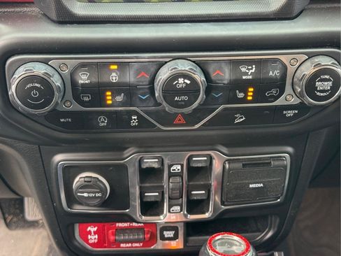 Used 2020 Jeep Wrangler Unlimited Rubicon AWD/4WD image 20