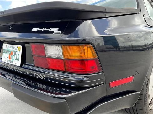 Used 1989 Porsche 944 S2 image 38