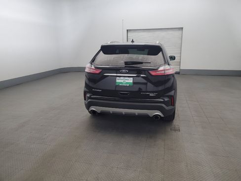Used 2019 Ford Edge Titanium AWD/4WD image 7